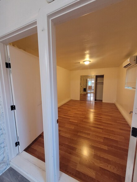 Building Photo - 1614 254th St