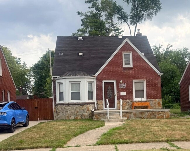 Building Photo - 15292 Spring Garden St