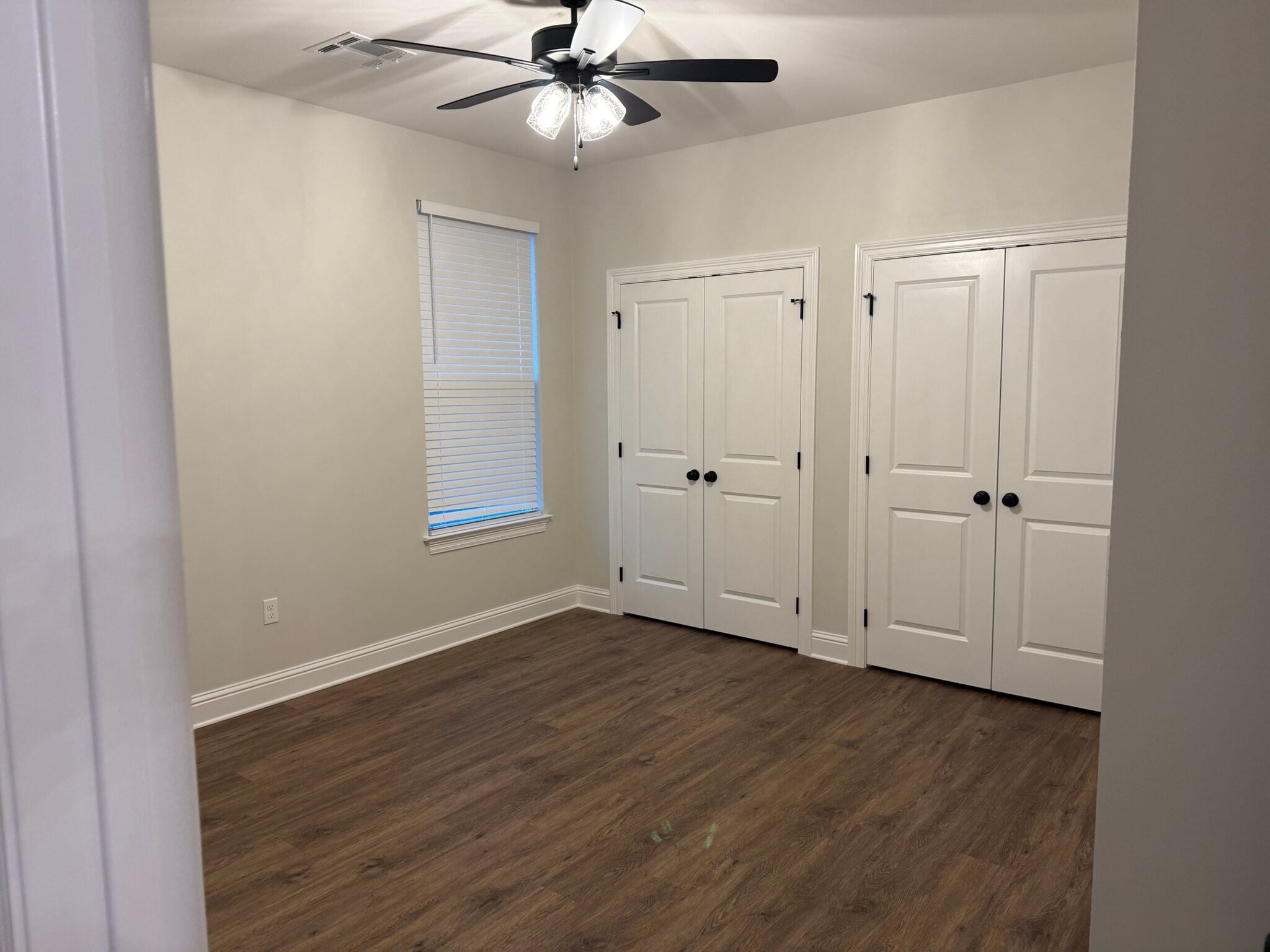 Building Photo - 209 Hoover Dr