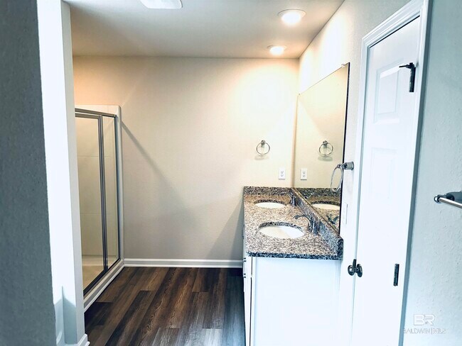 Building Photo - 394 Preston Wy