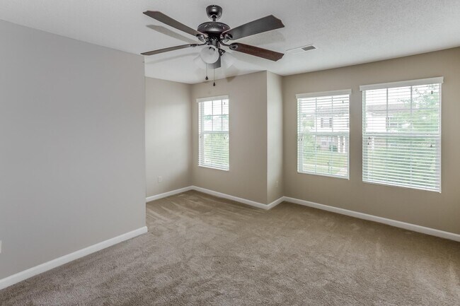 Building Photo - 9966 Chariden Dr