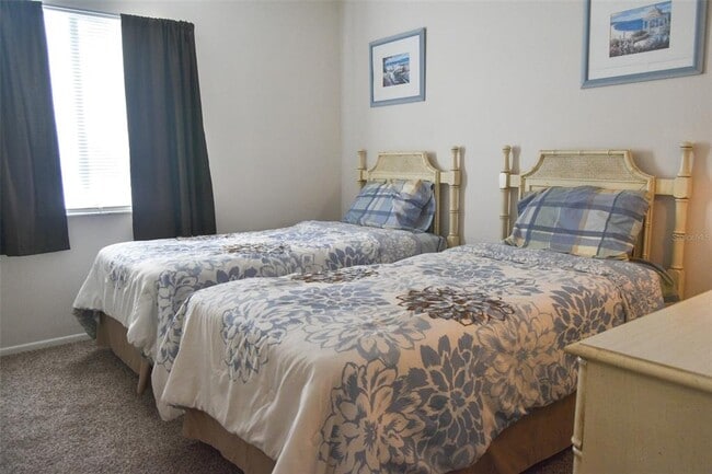 Building Photo - 111 E Cypress Ct