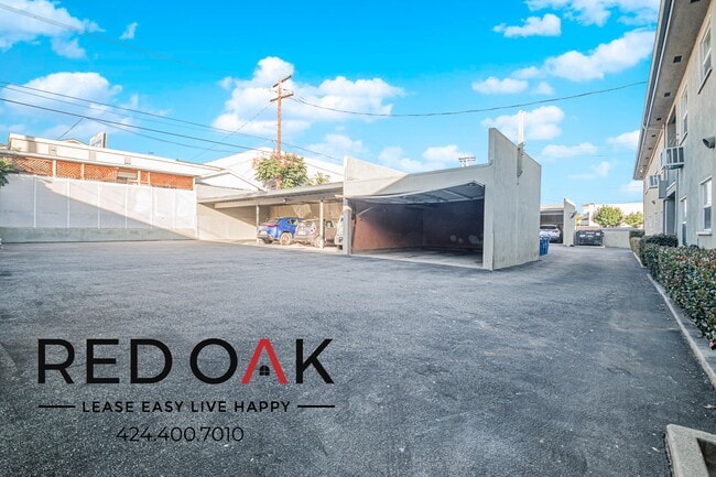 Building Photo - 2243 Merton Ave