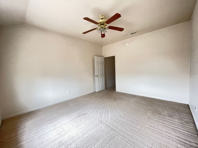 Building Photo - 1508 Nicholas Cir