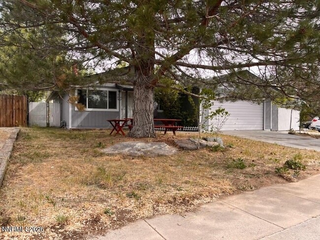 Building Photo - 940 Opalite Dr