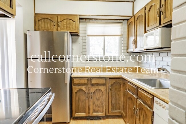 Building Photo - 4919 Sonata Dr