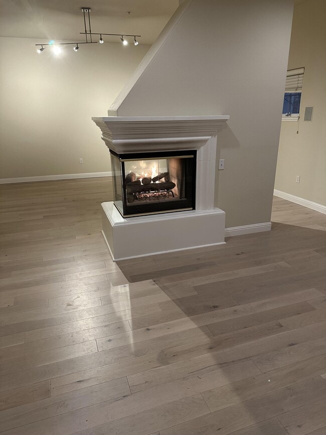 Building Photo - 435 Sheridan Ave