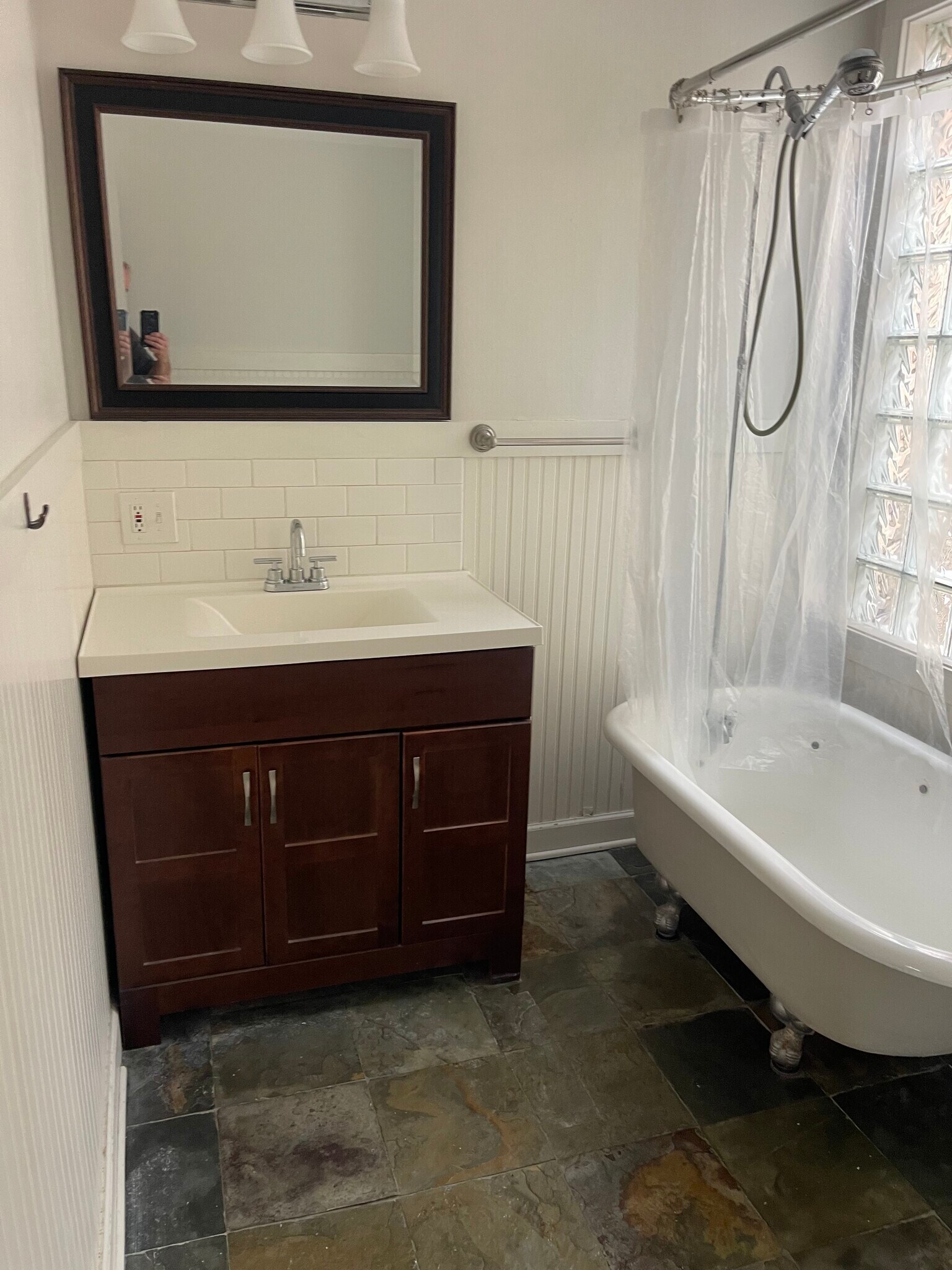 Building Photo - 1834 W Thomas St