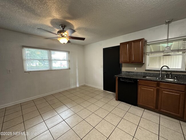 Building Photo - 3851 Ponce De Leon Ave