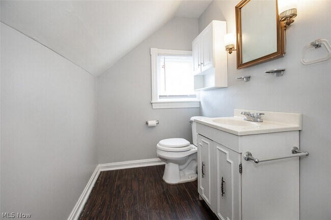 Building Photo - 12010 Longmead Ave