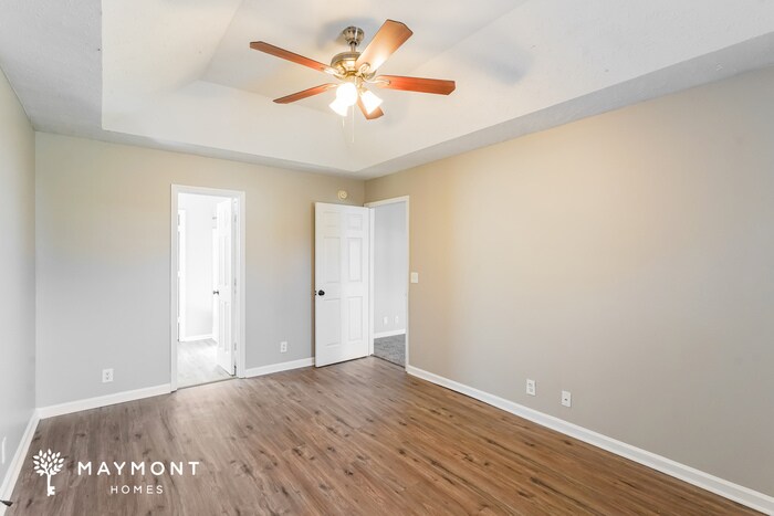 Building Photo - 737 Stone Hedge Dr