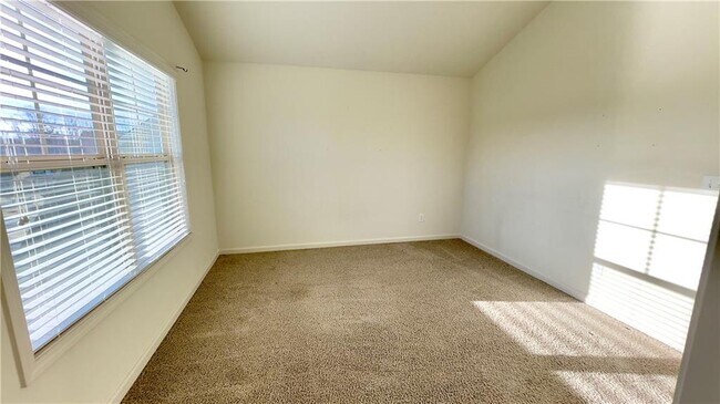 Building Photo - 5406 Town Square Way