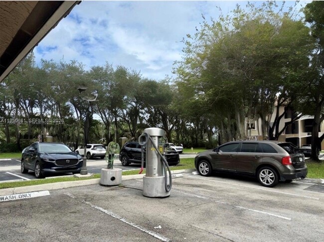 Building Photo - 200 SW 117th Terrace