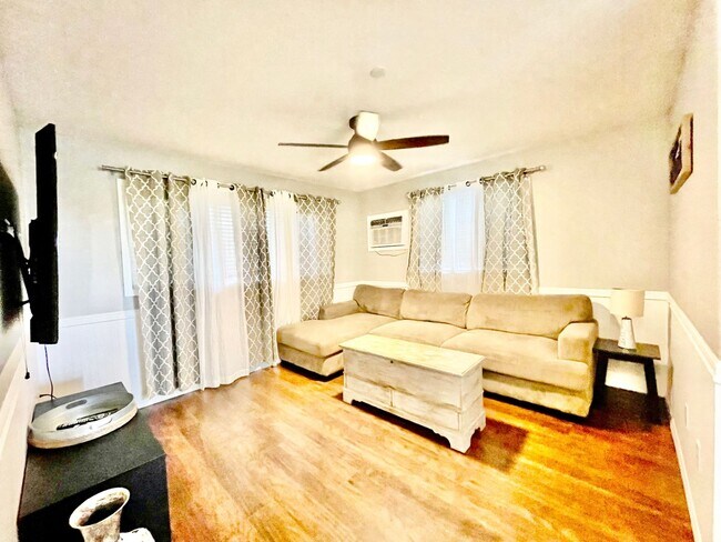 Building Photo - UPPER WEST SIDE- Villas at Kahana Ridge -3 bedroom/2 Bath- Semi Furnished Condo