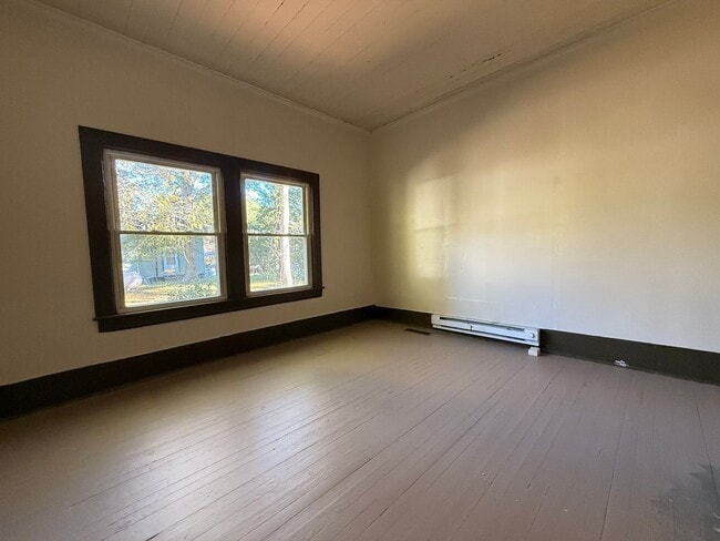 Building Photo - 3 Bedroom/1 Bath home for rent in Morven