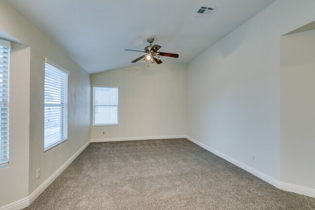 Building Photo - 1738 Toltec Cir