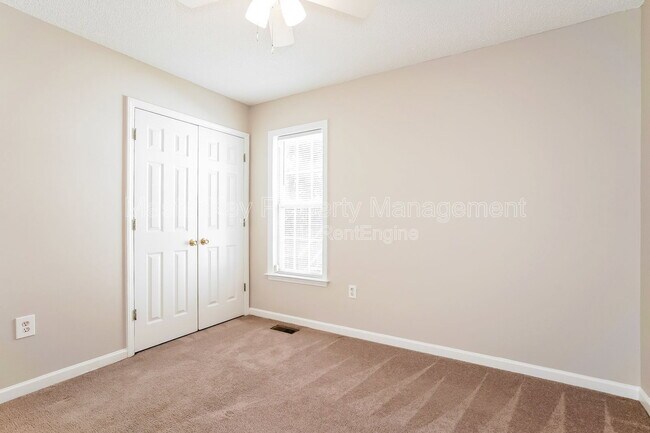 Building Photo - 317 Cross Hill Ln
