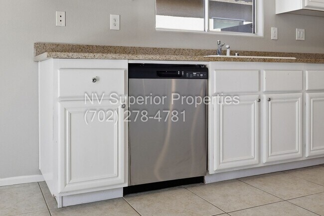 Building Photo - NW North Las Vegas!! Single Story!! No Carpet!! Low Maintenance Desert landscape front and back!!