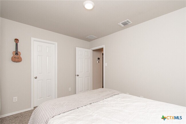 Building Photo - 1309 Prairie Clover Rd