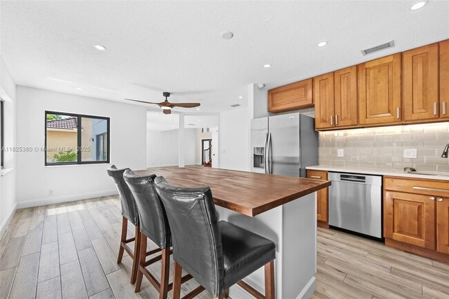 Building Photo - 11293 Rhapsody Rd