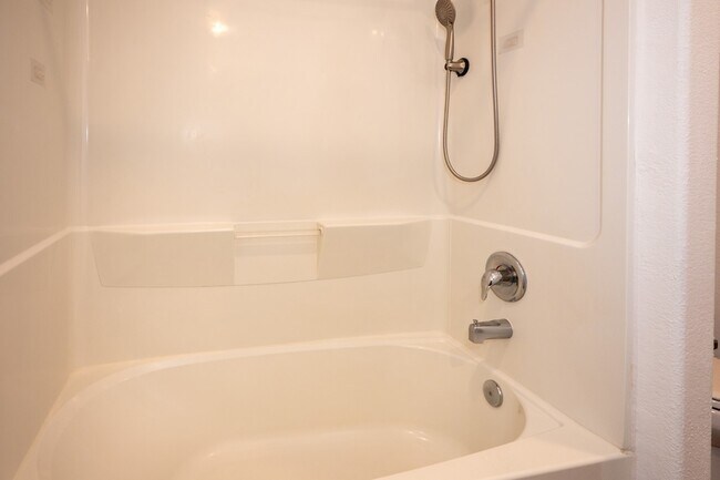 Building Photo - 5403 Rosser Ruby Way