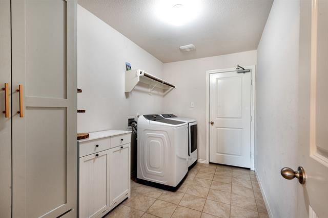 Building Photo - 525 Cottonview Dr