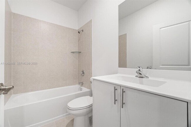 Building Photo - 1870 SE 26th Ter