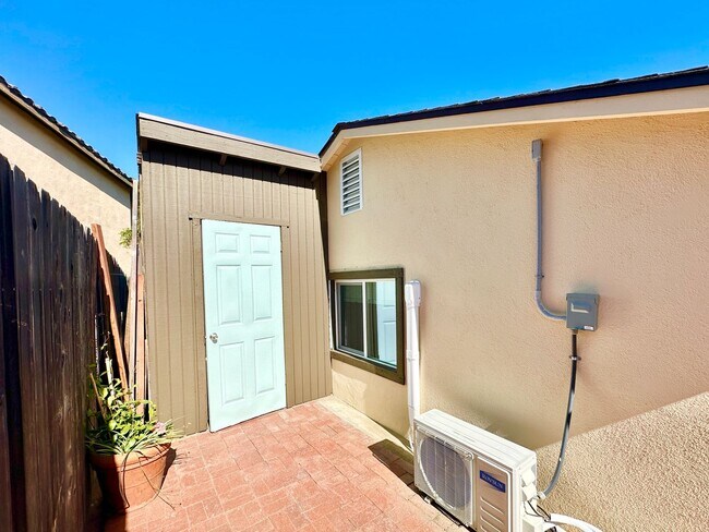 Building Photo - Lovely, Newly Renovated, & Fully-Detached Guest Home Unit on Gated and Private Country Property o...