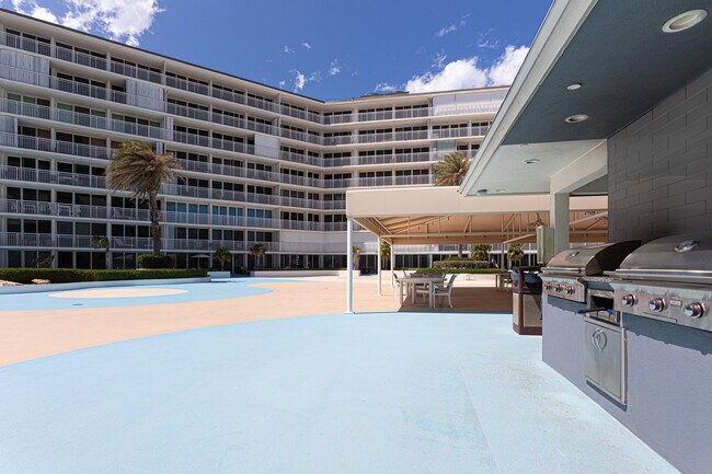 Building Photo - 3546 S Ocean Blvd