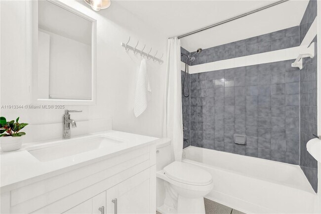 Building Photo - 675 NW 85th Ct