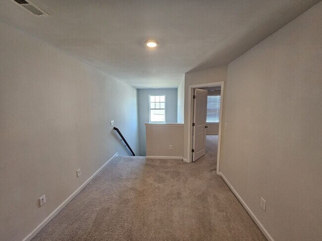 Building Photo - 6529 Mezzo Ln