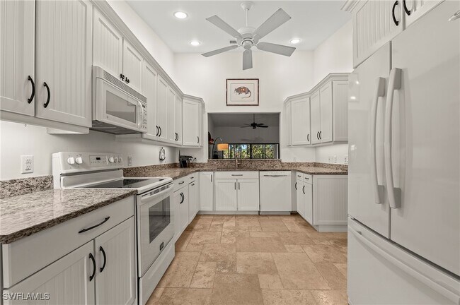 Building Photo - 15330 Cedarwood Ln