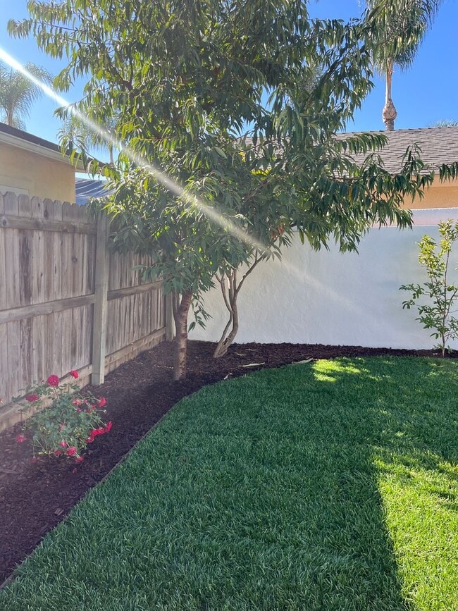 Building Photo - For Rent – Newly Remodeled 3 Bed / 2 Bath ...