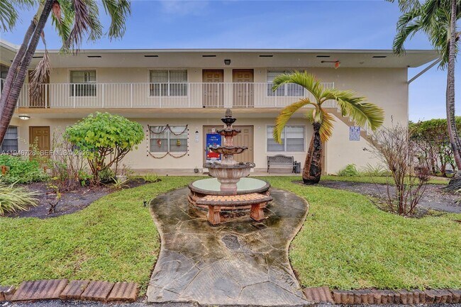 Building Photo - 111 SE 4th Ave