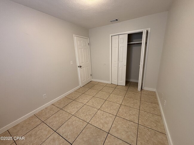 Building Photo - 1100 Frankford Ave