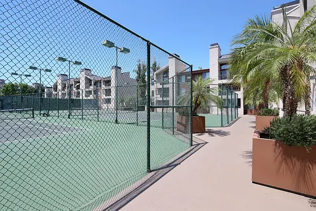 Building Photo - 5565 Canoga Ave