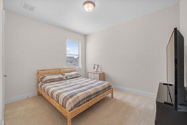 Building Photo - 28750 Shoalhaven Ct