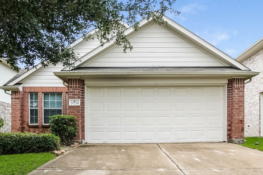 Primary Photo - 20739 Baron Bend Ln