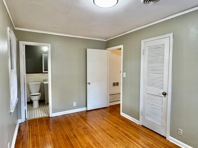 Building Photo - Beautifully Updated 3-Bedroom, 2-Bath Home...