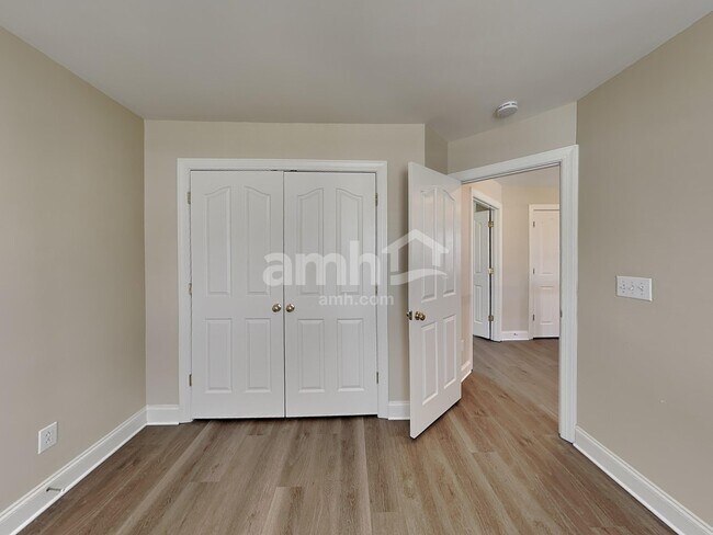 Building Photo - 15721 Seafield Ln