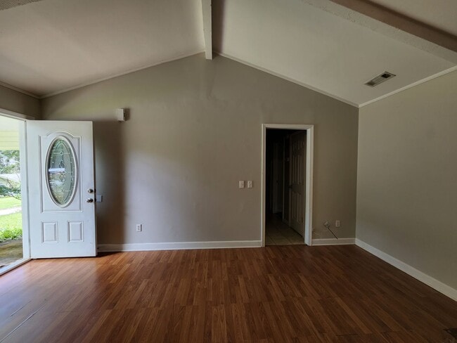 Building Photo - Foxhill Commons Subdivision