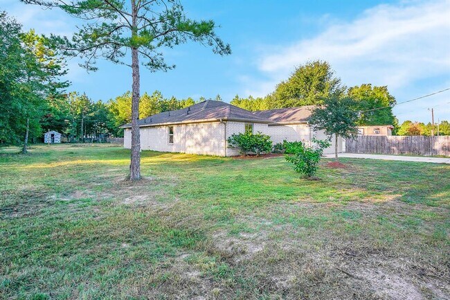Building Photo - 1180 County Rd 3406