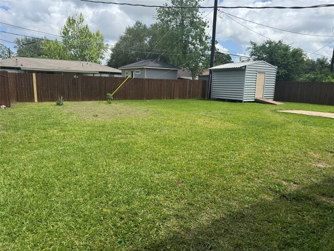 Building Photo - 14407 Alkay St