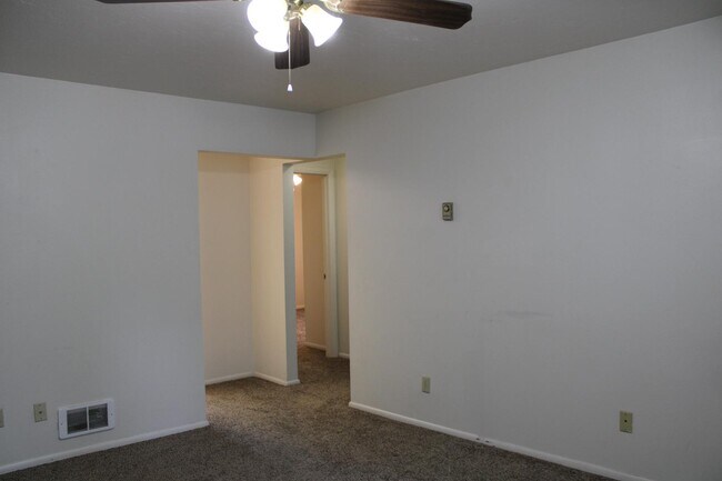 Building Photo - 372 I St