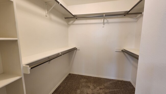 Building Photo - 2806 Selman Dr