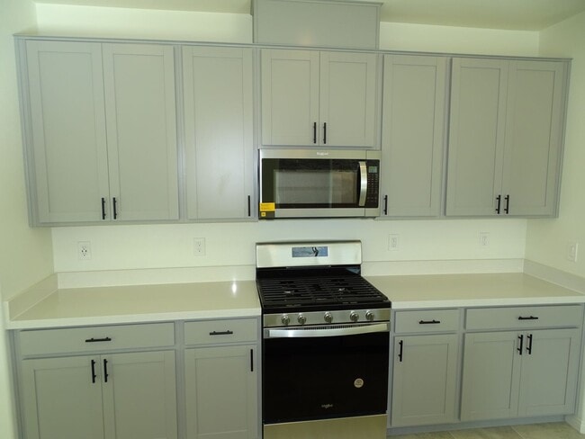 Building Photo - 5 Bedroom Home, 1st Floor Bed and Full Bath, Loft In Inspirada