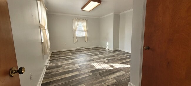 Building Photo - 4 bedroom 1.5 Bathroom home in Leola