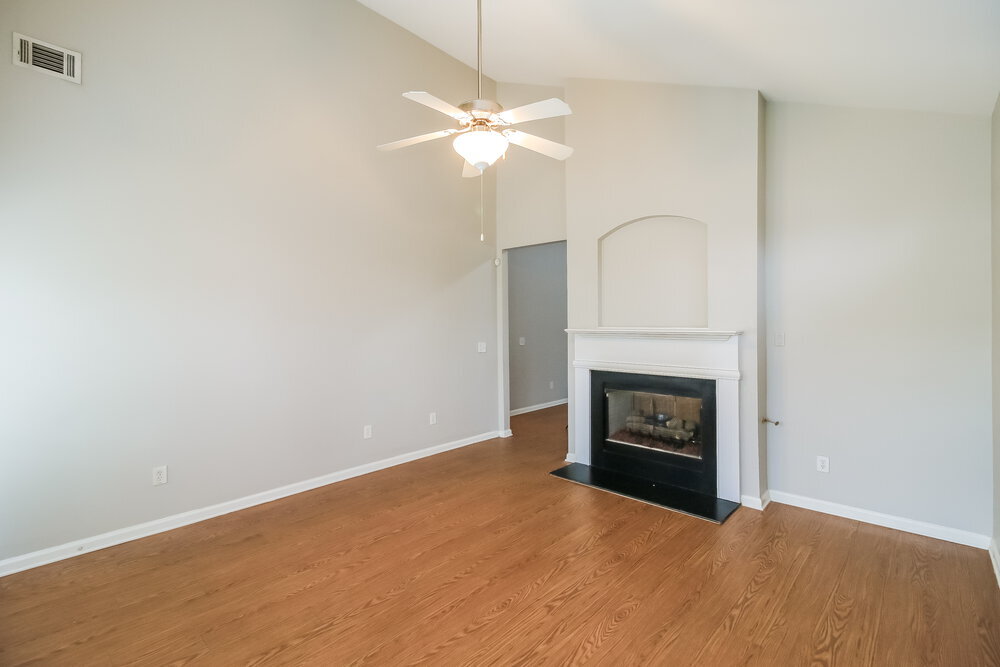 Building Photo - 537 Anglewood Trace