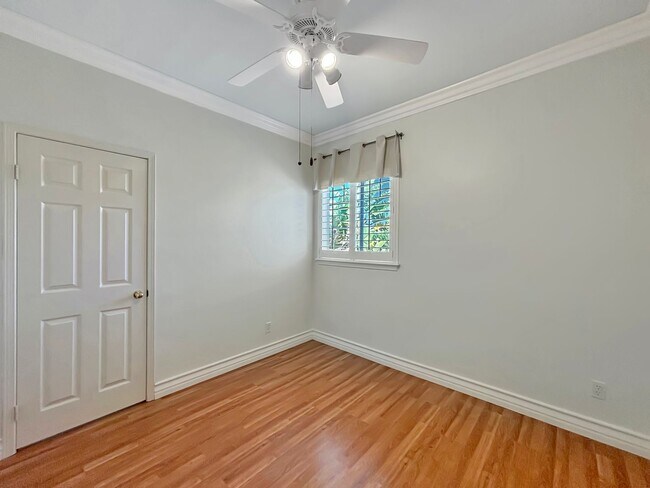 Building Photo - Beautiful & Spacious 5BD/3BA House in East...