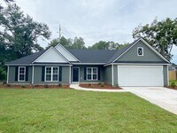 Building Photo - 4 bedrooms, 2 baths in Hahira/North Lownde...